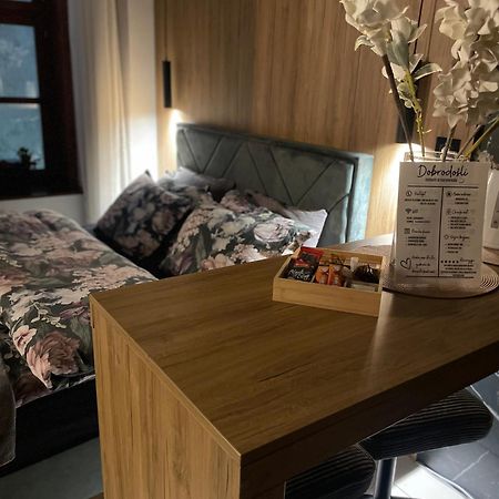 Lux Dabich 2 Leilighet Novi Sad Eksteriør bilde